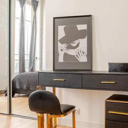 Apartmán Chic Near Louvre & Eiffel Tour Paříž