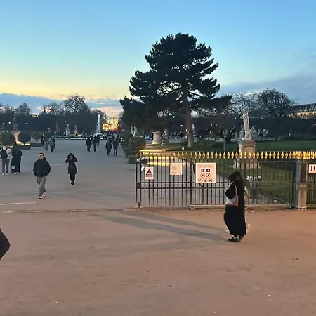 Chic Near Louvre & Eiffel Tour Parigi